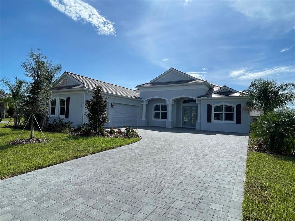 Recently Sold: $1,255,700 (4 beds, 3 baths, 3384 Square Feet)