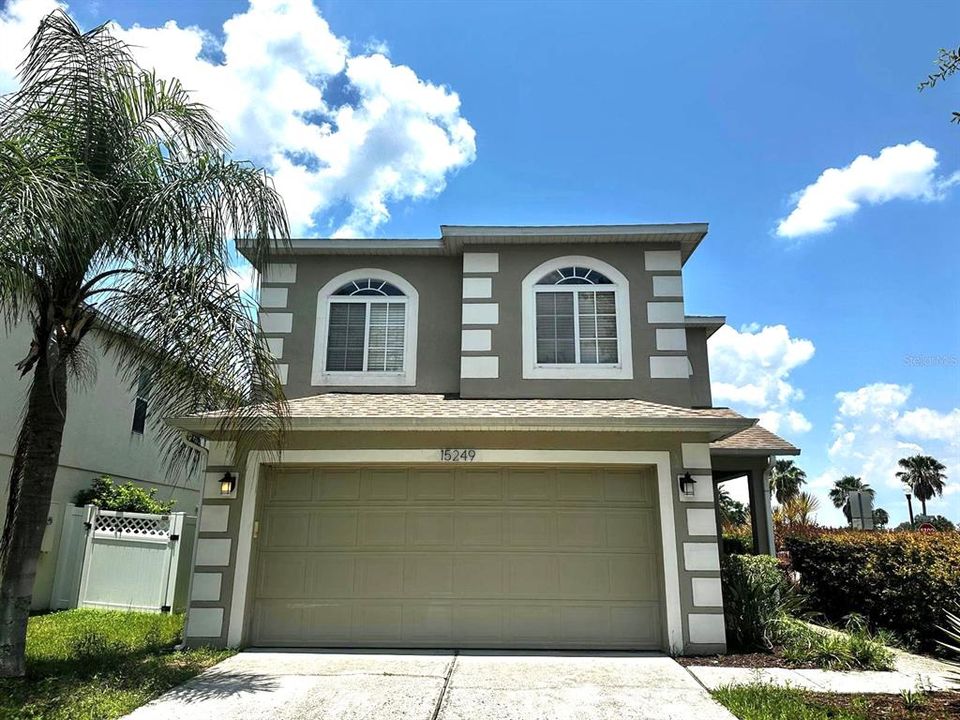 Recently Rented: $2,700 (3 beds, 2 baths, 1698 Square Feet)