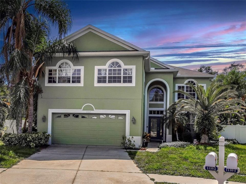 Recently Rented: $4,250 (5 beds, 2 baths, 2717 Square Feet)