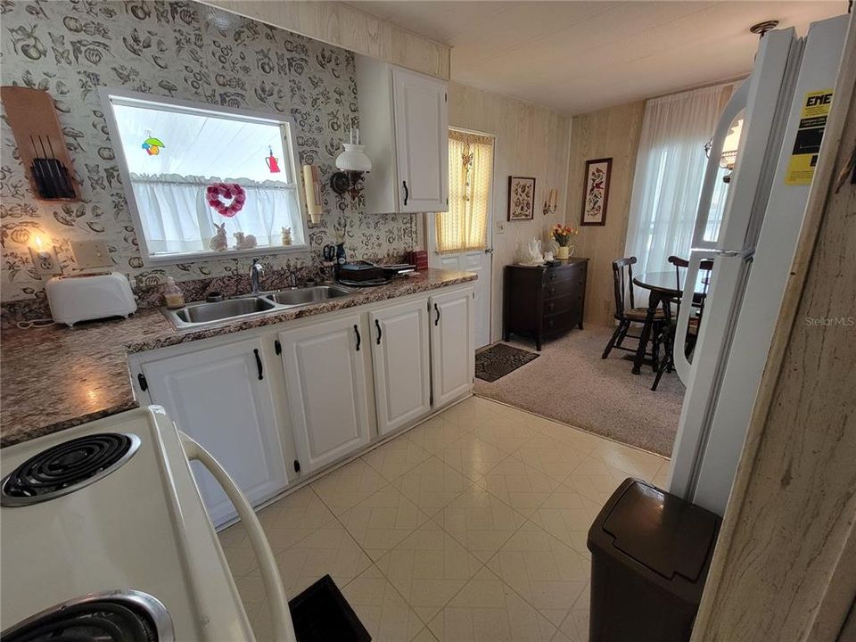 Vendido Recientemente: $138,000 (2 camas, 2 baños, 864 Pies cuadrados)