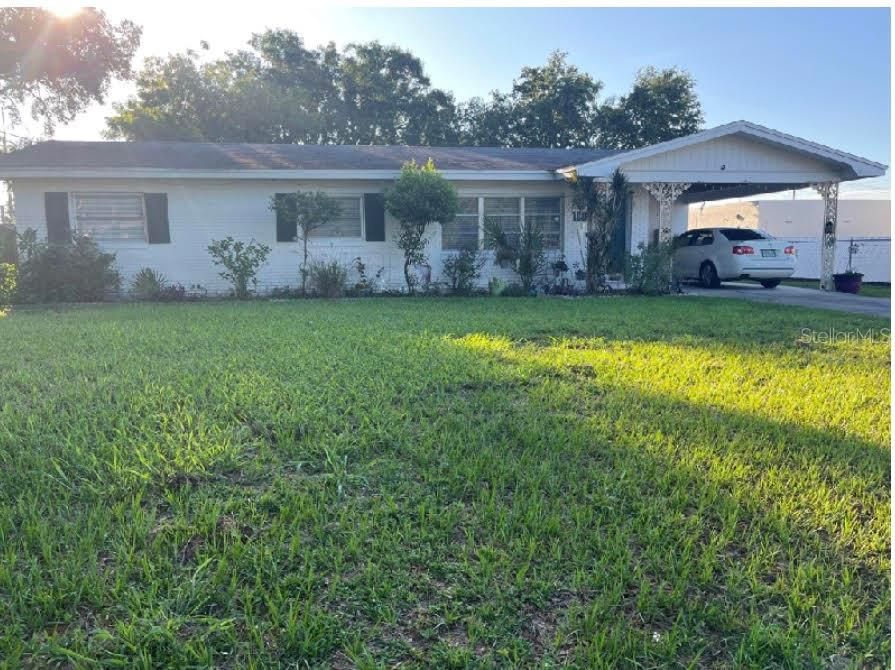 Vendido Recientemente: $220,000 (3 camas, 2 baños, 1370 Pies cuadrados)