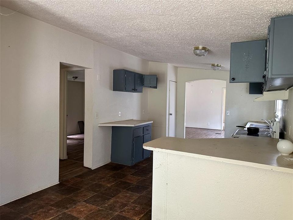 Recently Sold: $117,500 (3 beds, 2 baths, 1340 Square Feet)