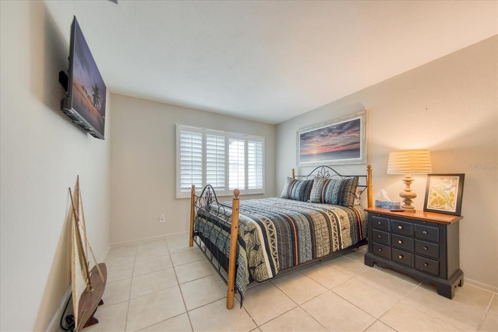 Recently Sold: $520,000 (2 beds, 2 baths, 1145 Square Feet)