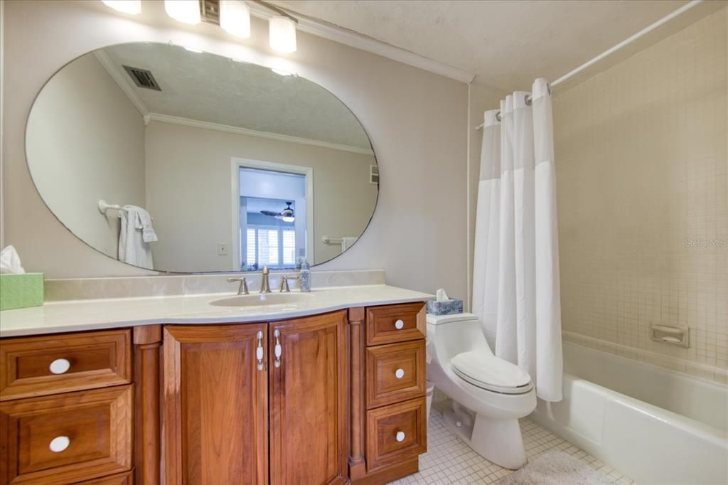 最近售出: $520,000 (2 贝兹, 2 浴室, 1145 平方英尺)