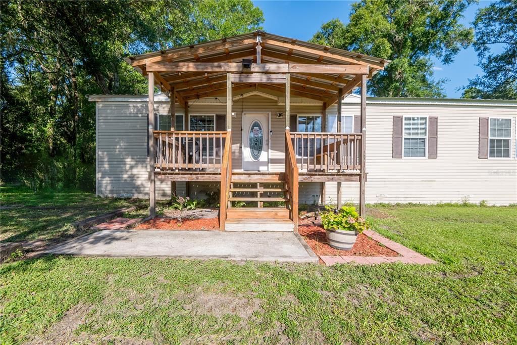 Recently Sold: $235,000 (4 beds, 2 baths, 2201 Square Feet)
