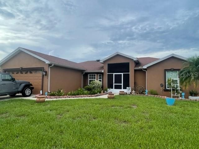 Recently Sold: $340,000 (3 beds, 2 baths, 1489 Square Feet)