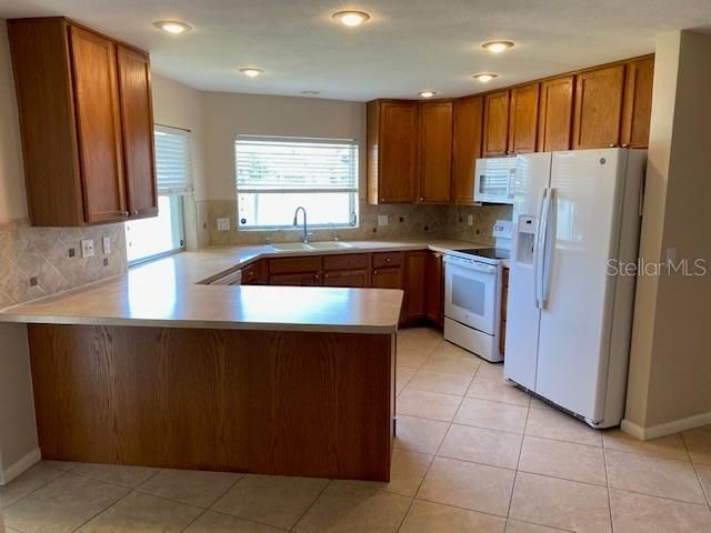 For Rent: $4,300 (3 beds, 2 baths, 1758 Square Feet)