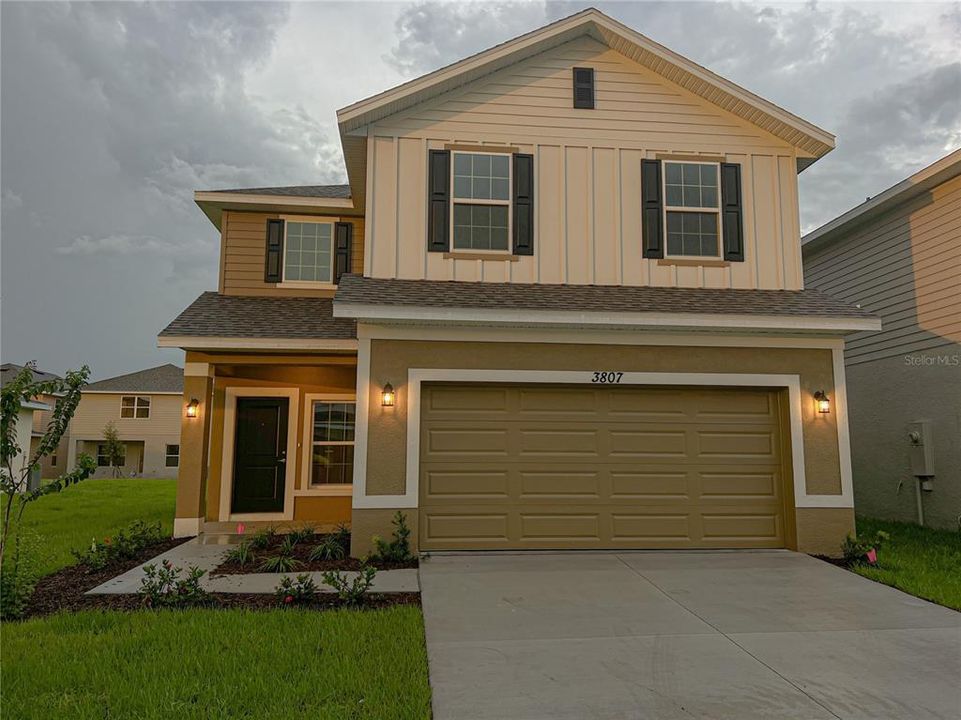 最近售出: $387,900 (4 贝兹, 2 浴室, 2202 平方英尺)