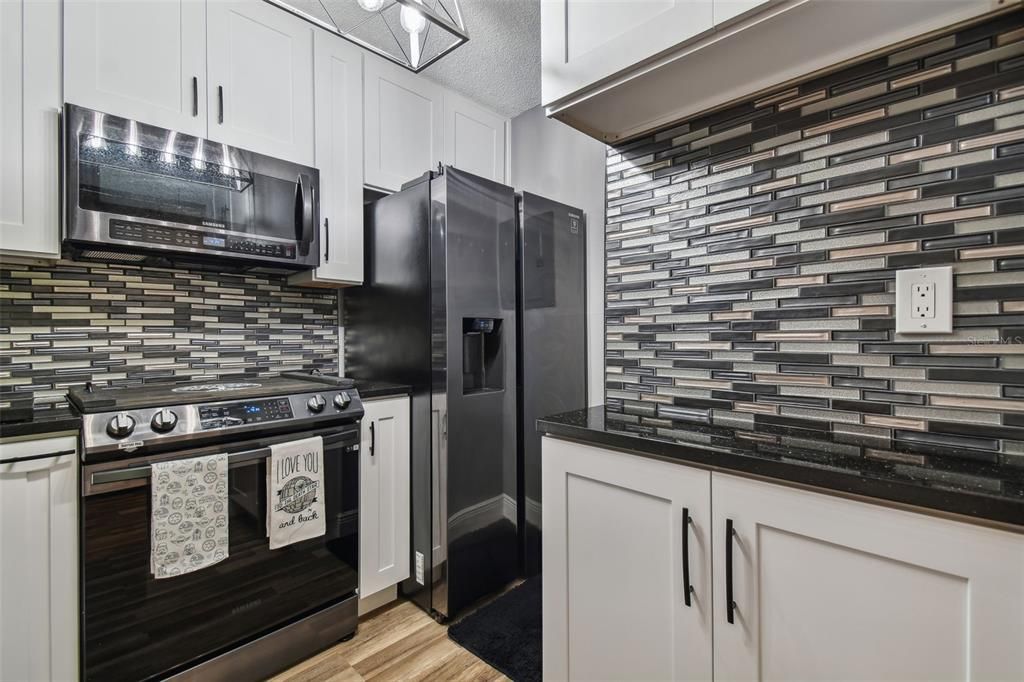 Recently Sold: $265,000 (2 beds, 2 baths, 1060 Square Feet)