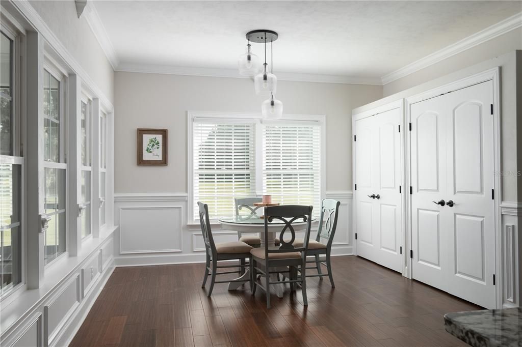 Breakfast Nook & Double Pantry