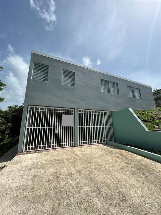 Recently Sold: $245,000 (3 beds, 2 baths, 1428 Square Feet)