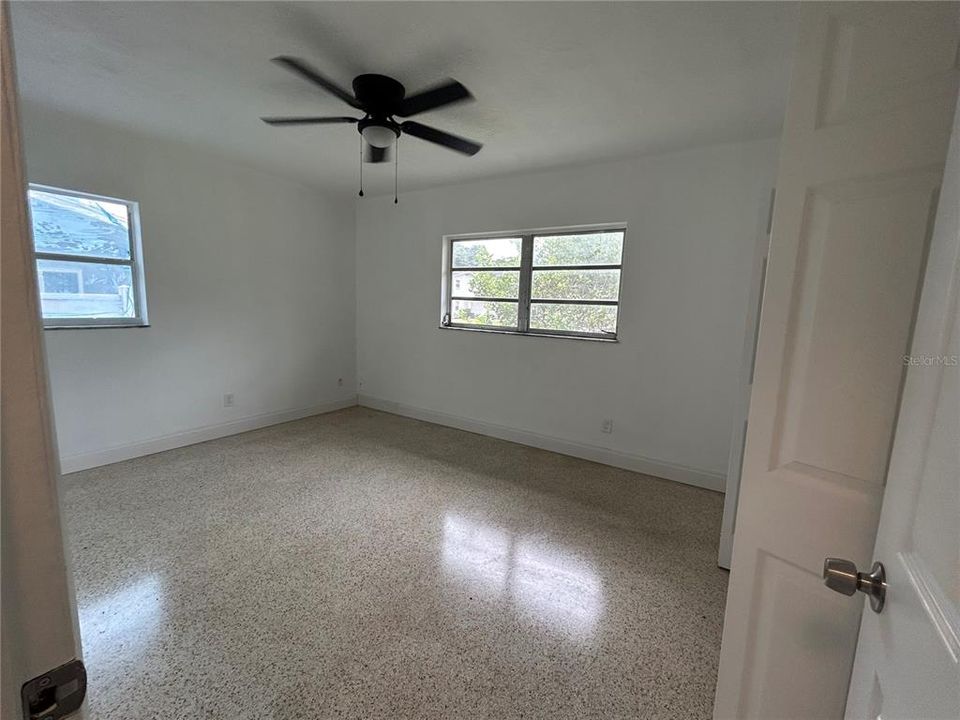 Recently Rented: $1,500 (2 beds, 1 baths, 864 Square Feet)