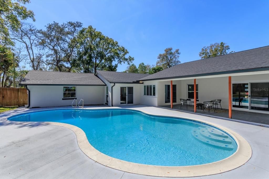 Active With Contract: $999,000 (5 beds, 3 baths, 3854 Square Feet)