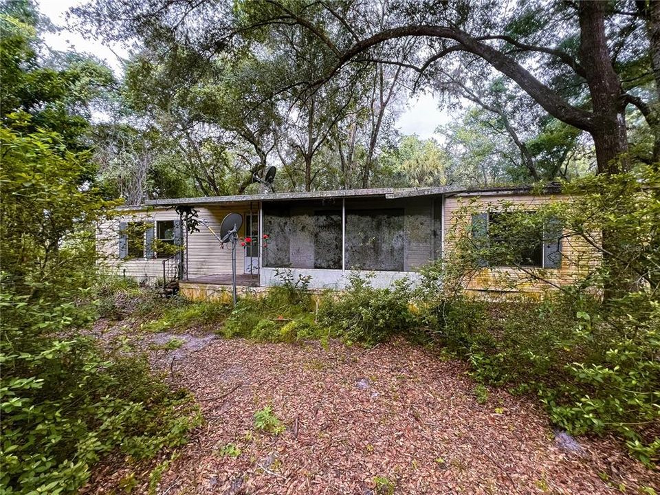 Recently Sold: $114,000 (3 beds, 2 baths, 1344 Square Feet)