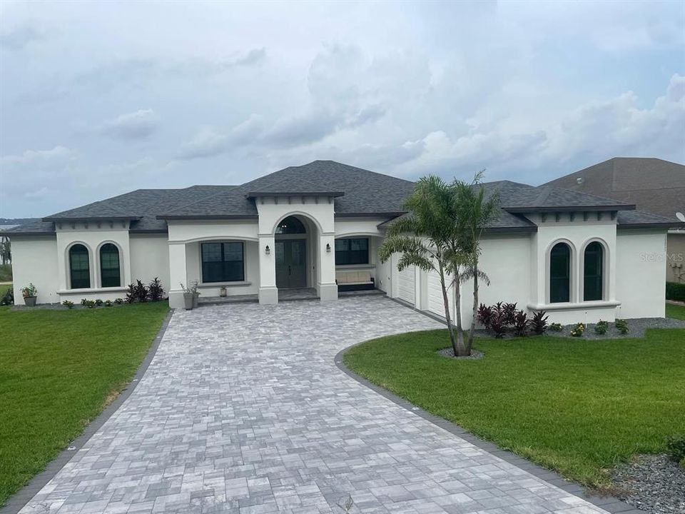 Recently Sold: $1,142,077 (4 beds, 2 baths, 2022 Square Feet)
