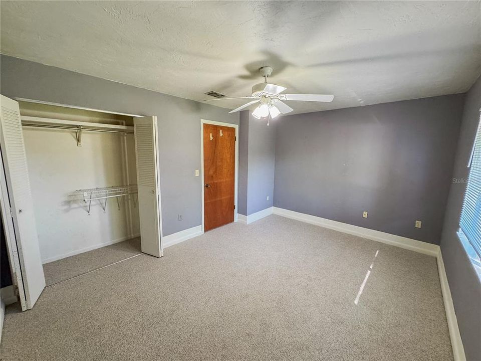 Active With Contract: $144,900 (2 beds, 1 baths, 1001 Square Feet)