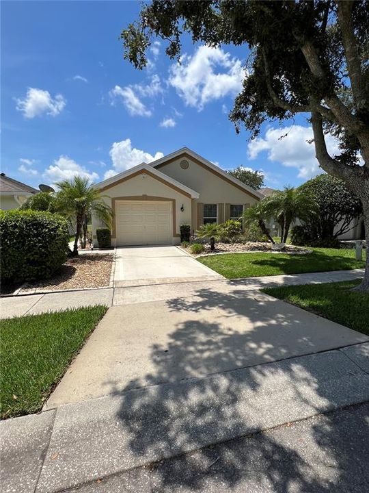 Recently Sold: $345,000 (3 beds, 2 baths, 1653 Square Feet)