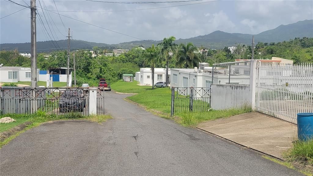 For Sale: $75,000 (0.01 acres)