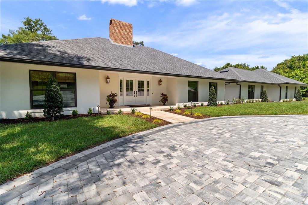 Recently Sold: $2,100,000 (3 beds, 3 baths, 4276 Square Feet)