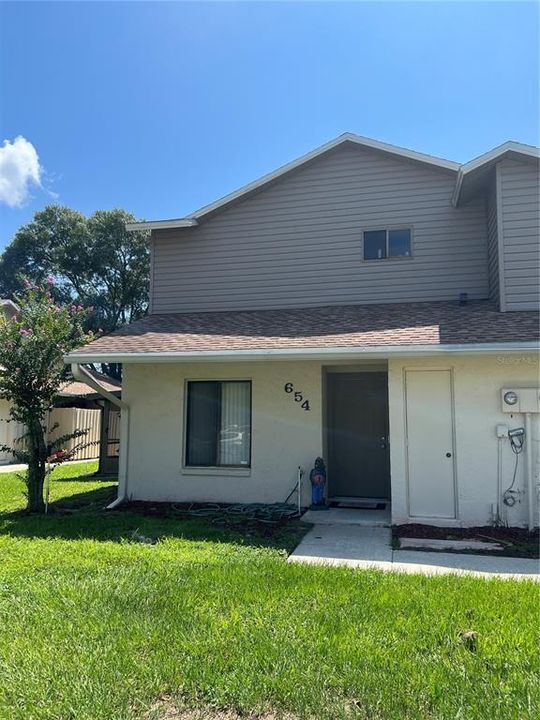 Recently Sold: $235,000 (2 beds, 2 baths, 1230 Square Feet)