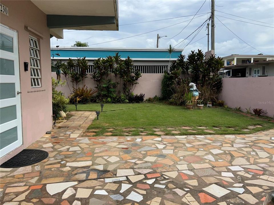 Vendido Recientemente: $165,000 (5 camas, 0 baños, 1905 Pies cuadrados)