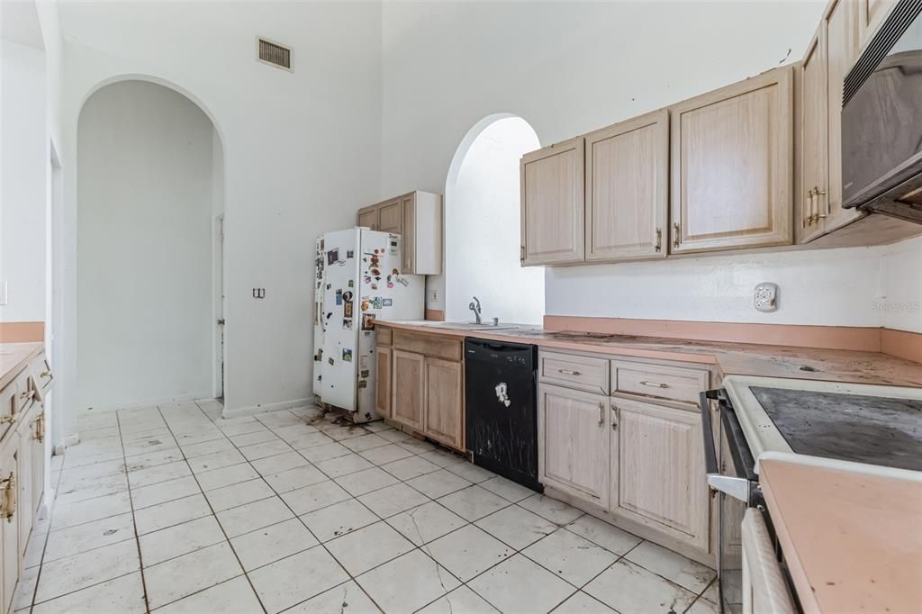Recently Sold: $249,000 (3 beds, 2 baths, 2062 Square Feet)