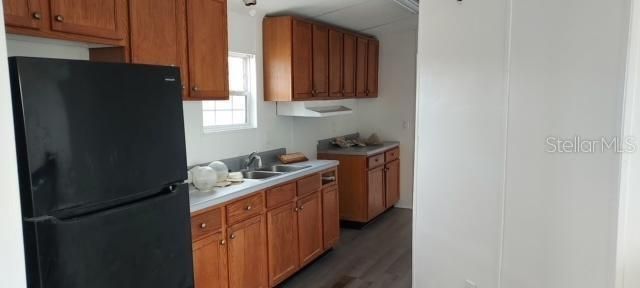 For Rent: $1,000 (3 beds, 2 baths, 900 Square Feet)