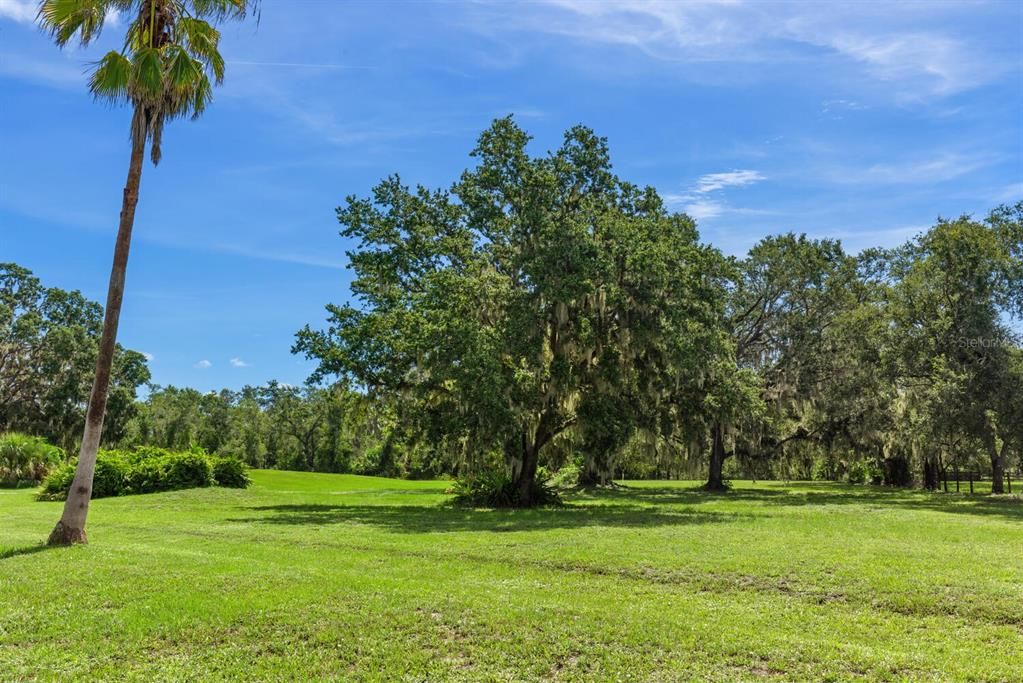 Vendido Recientemente: $899,000 (4 camas, 3 baños, 3241 Pies cuadrados)