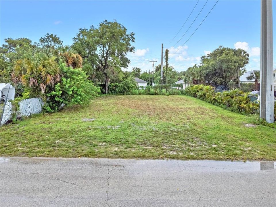 Recently Sold: $125,000 (0.14 acres)