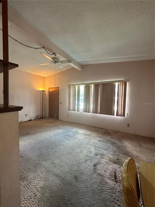 Vendido Recientemente: $198,000 (2 camas, 1 baños, 1097 Pies cuadrados)