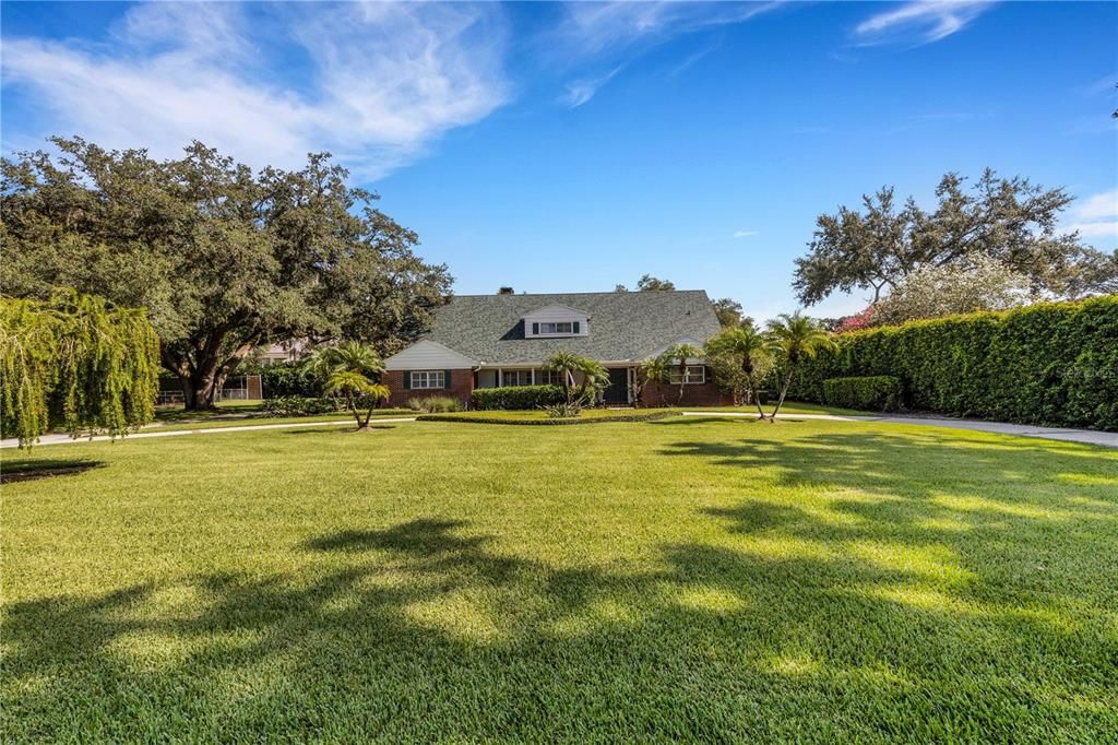 Recently Sold: $1,375,000 (4 beds, 4 baths, 4053 Square Feet)