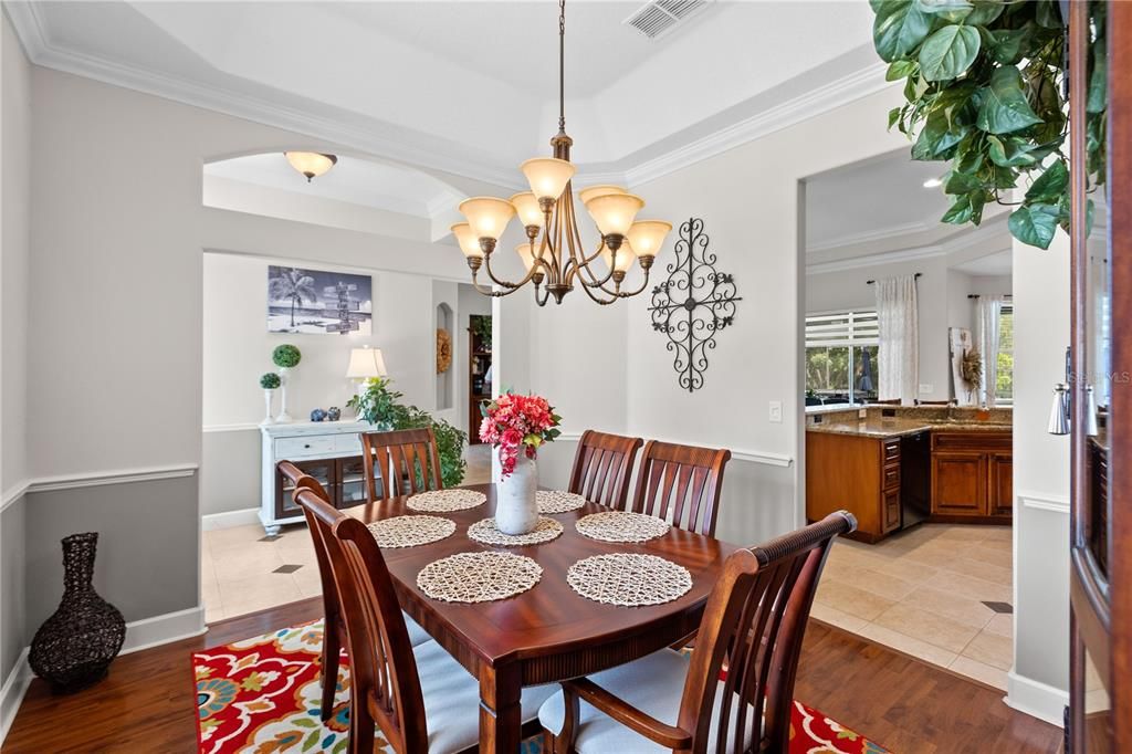 Recently Sold: $1,050,000 (3 beds, 3 baths, 2476 Square Feet)