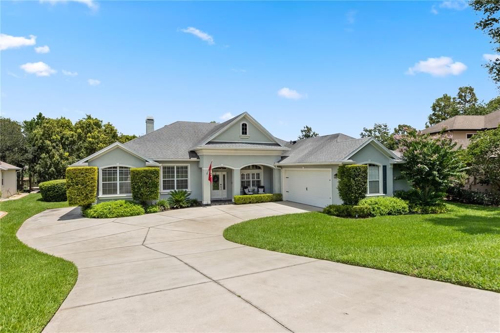 Recently Sold: $1,050,000 (3 beds, 3 baths, 2476 Square Feet)