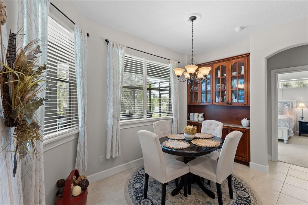 Recently Sold: $1,050,000 (3 beds, 3 baths, 2476 Square Feet)