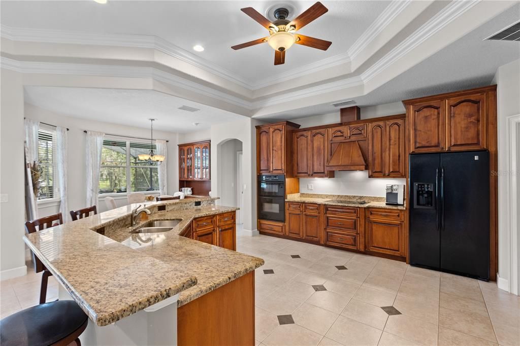 Recently Sold: $1,050,000 (3 beds, 3 baths, 2476 Square Feet)