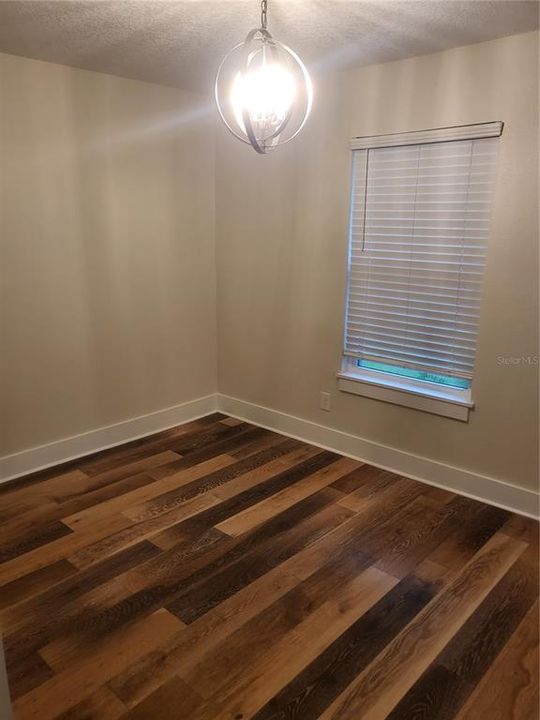 Recently Rented: $1,400 (1 beds, 1 baths, 576 Square Feet)