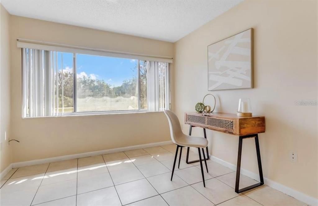 Active With Contract: $164,900 (3 beds, 2 baths, 1252 Square Feet)