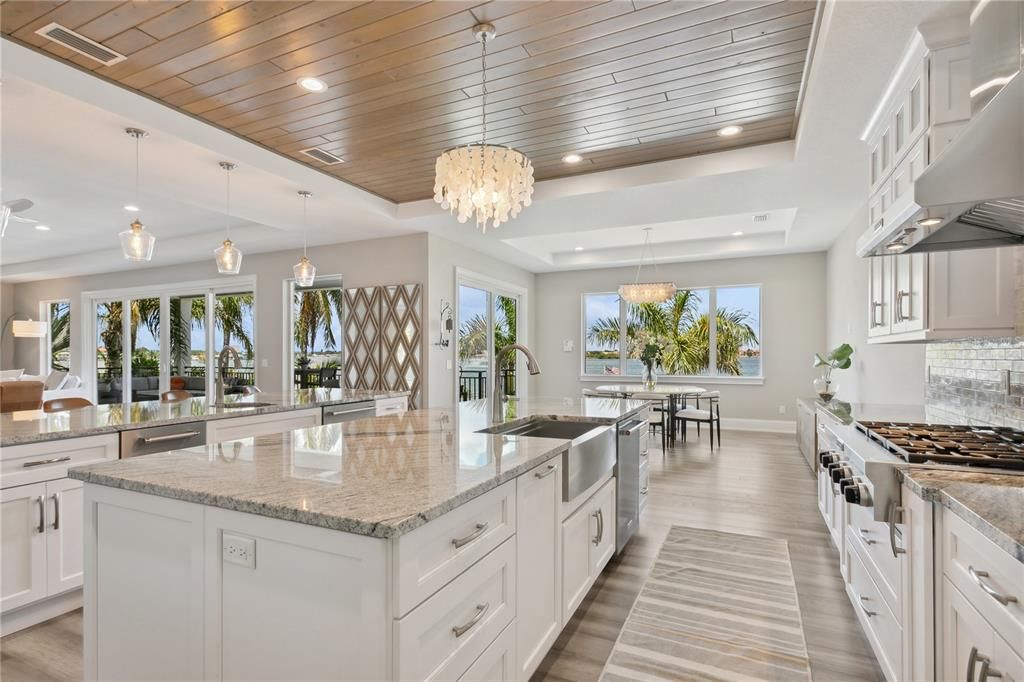 Recently Sold: $5,700,000 (4 beds, 4 baths, 5009 Square Feet)