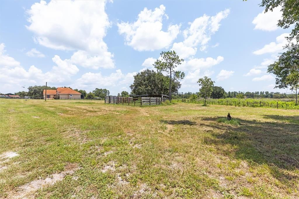 Recently Sold: $675,000 (4 beds, 2 baths, 2496 Square Feet)