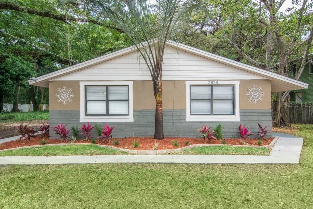 Recently Rented: $2,500 (3 beds, 2 baths, 1080 Square Feet)