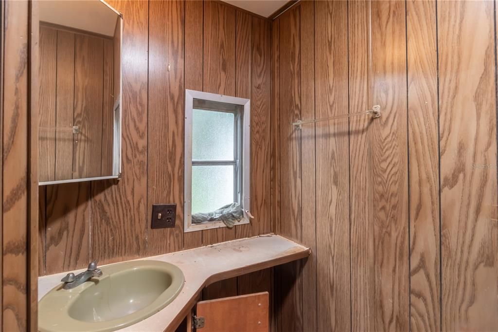 Недавно продано: $65,000 (3 спален, 2 ванн, 1352 Квадратных фут)