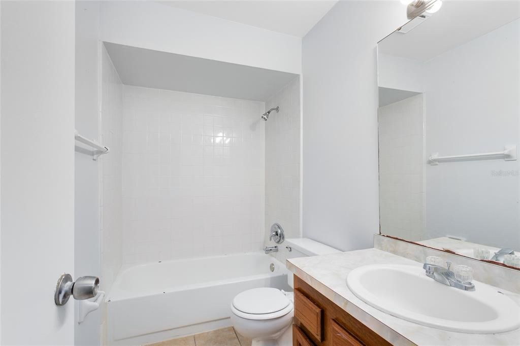 最近租的: $1,595 (2 贝兹, 1 浴室, 1120 平方英尺)