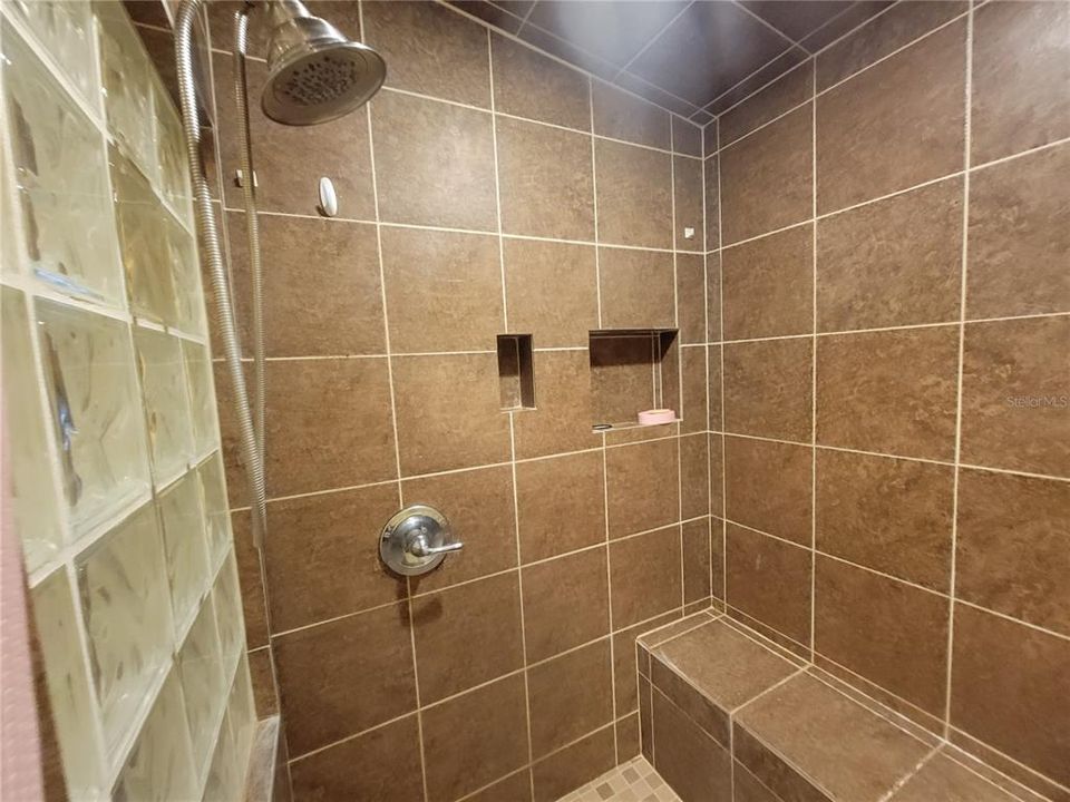 最近租的: $1,700 (3 贝兹, 2 浴室, 1620 平方英尺)