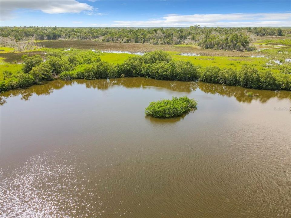 Vendido Recientemente: $368,000 (2 camas, 2 baños, 1688 Pies cuadrados)