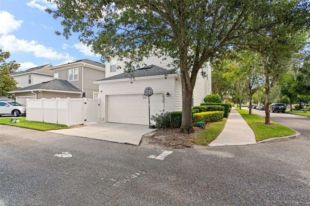 Recently Sold: $1,075,000 (4 beds, 3 baths, 2603 Square Feet)