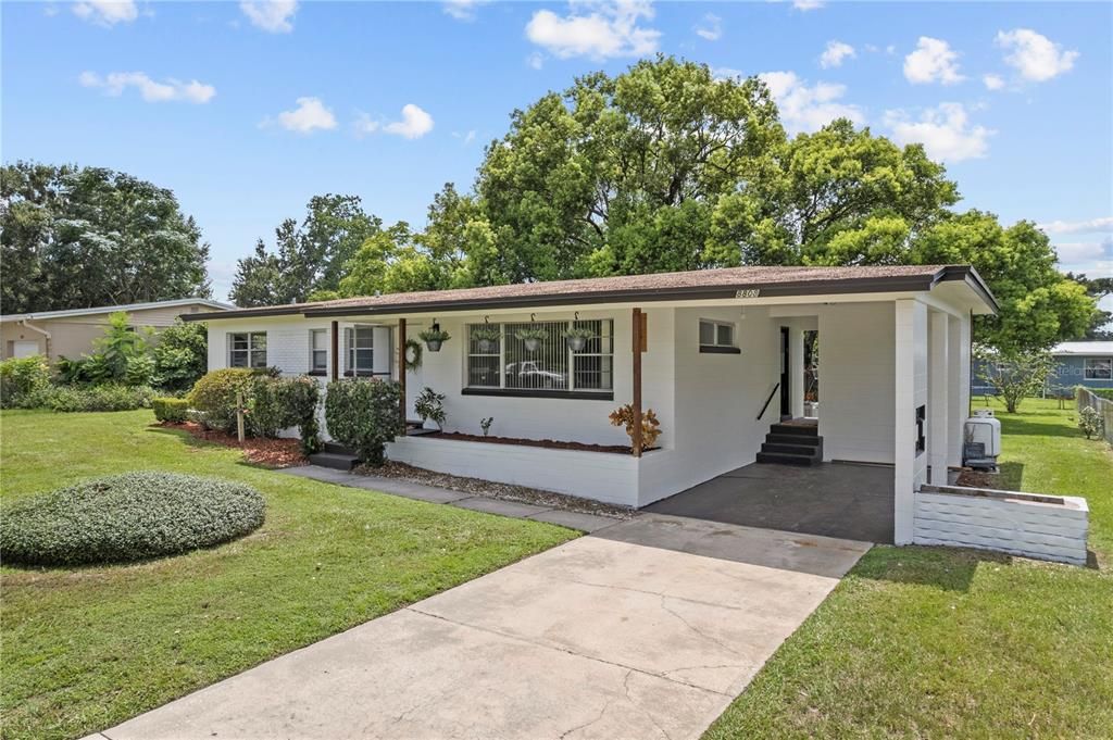 Recently Sold: $345,000 (3 beds, 2 baths, 1403 Square Feet)
