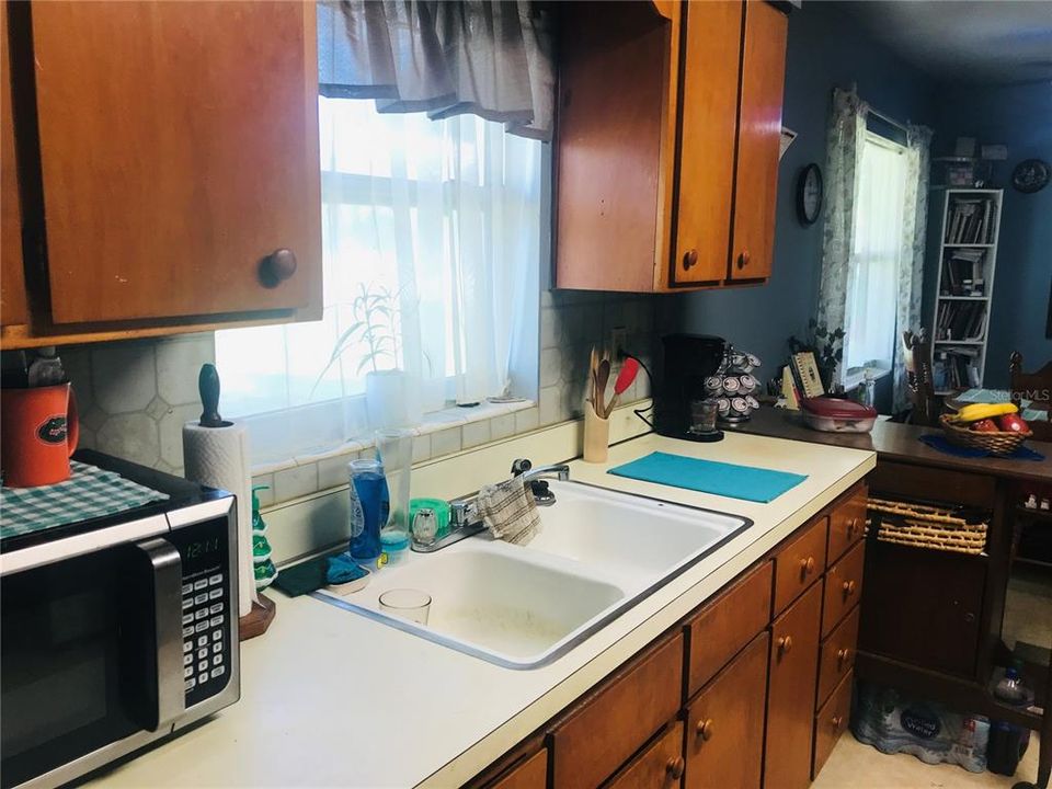 Vendido Recientemente: $169,000 (3 camas, 1 baños, 1273 Pies cuadrados)