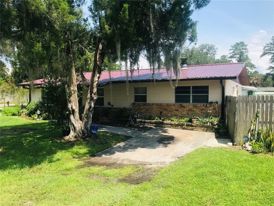 Recently Sold: $169,000 (3 beds, 1 baths, 1273 Square Feet)