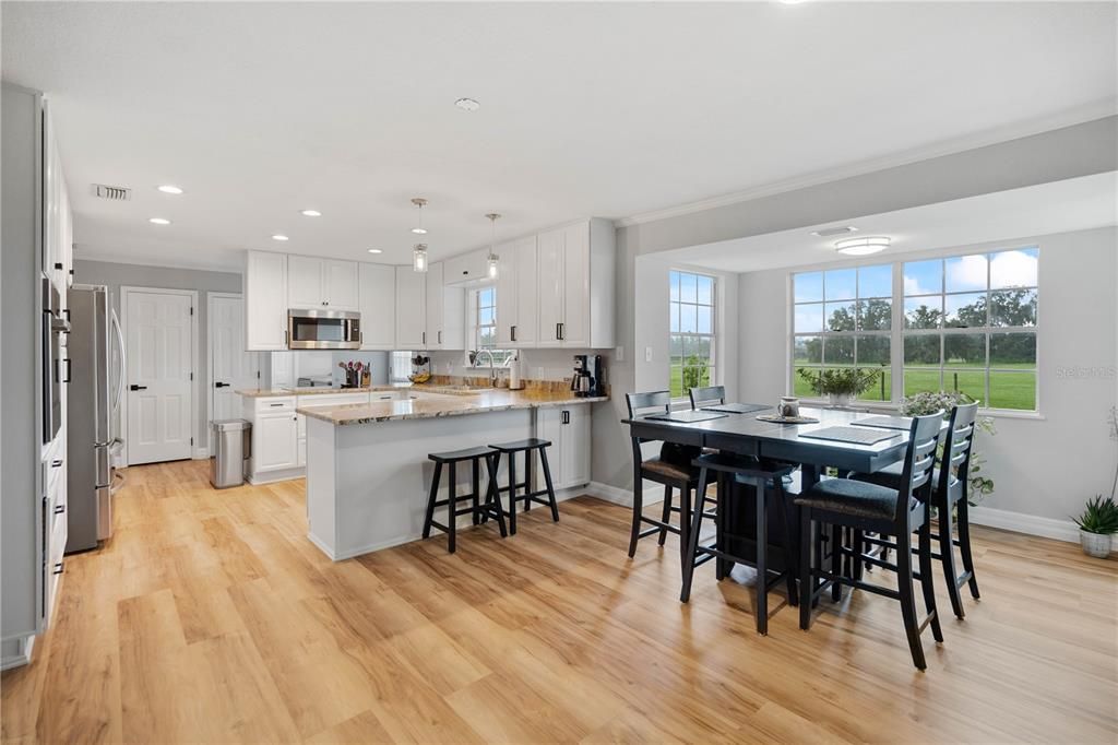 Recently Sold: $850,000 (3 beds, 2 baths, 2081 Square Feet)