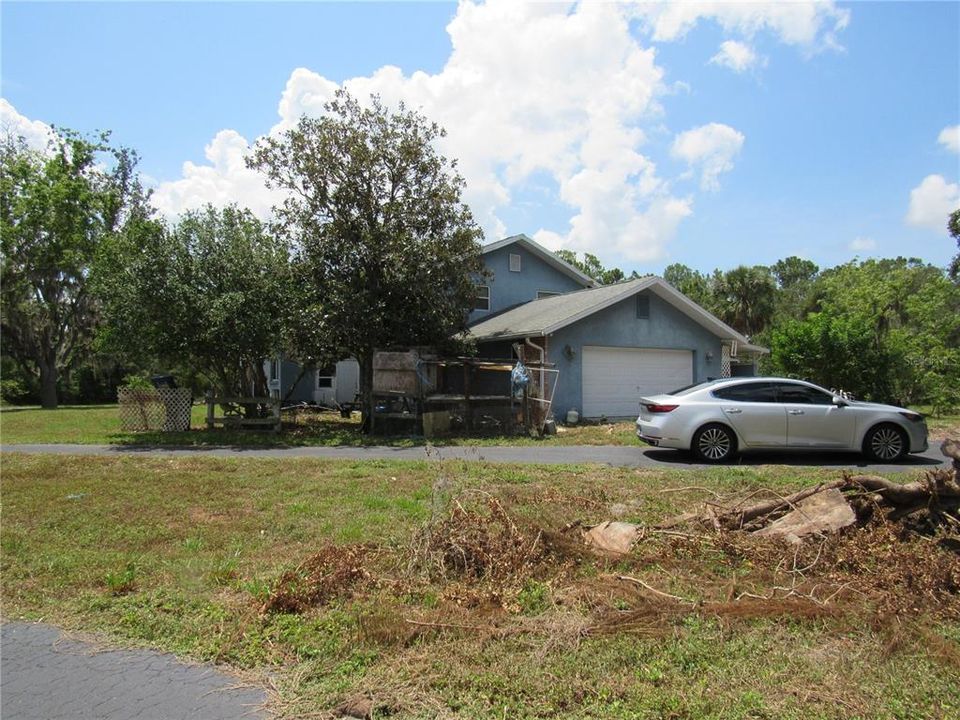 Recently Sold: $699,900 (4 beds, 4 baths, 2280 Square Feet)